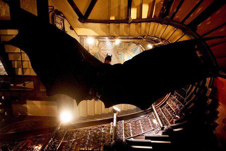 Кадр из фильма Бэтмен: начало / Batman Begins (2005)