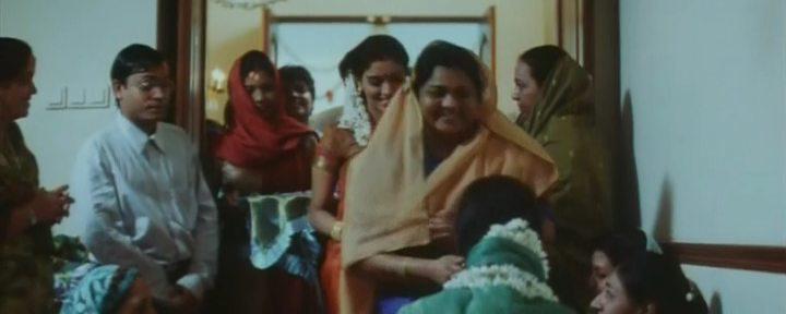 Кадр из фильма Желания сердец / Ullam Ketkumae (2005)