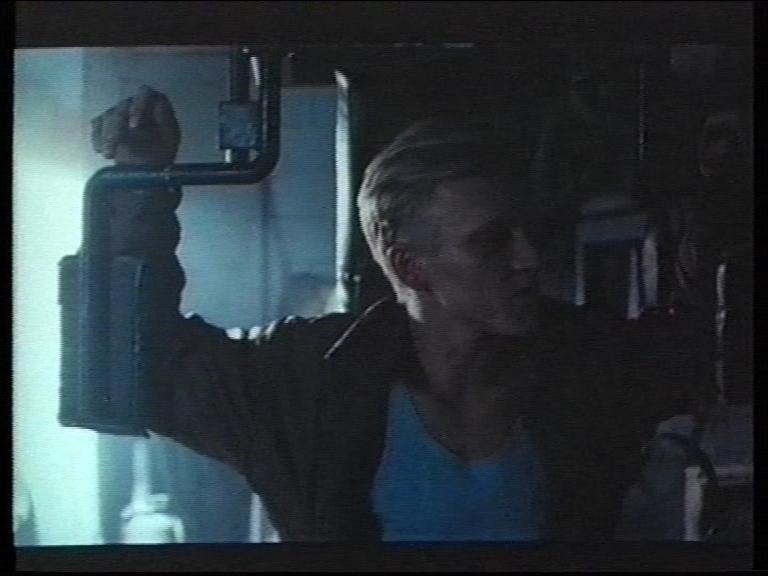 Кадр из фильма Луна-Парк (1992)