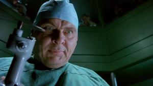 Кадры из фильма Хихикающий доктор / Dr. Giggles (1992)