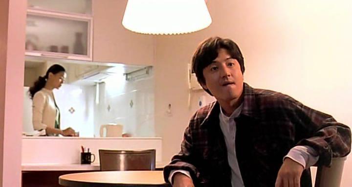 Кадр из фильма Близнецы / Yeokjeon-ui myeongsu (2005)