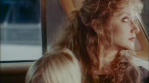 Кадры из фильма Ребенок на борту / Rosemary's Baby (1992)