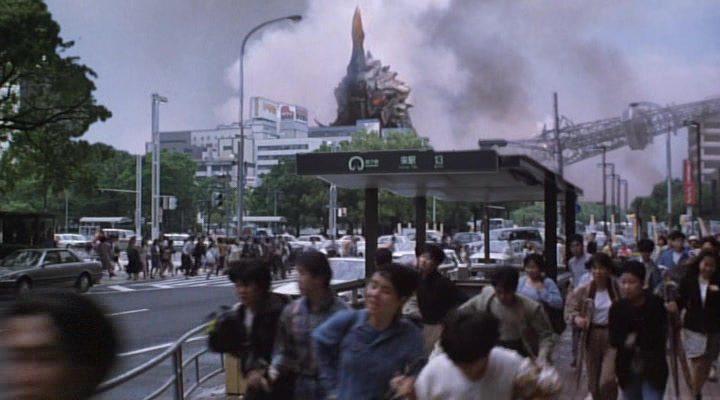 Кадр из фильма Годзилла против Мотры: Битва за Землю / Gojira vs. Mosura (1992)