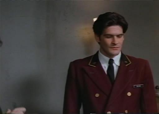 Кадр из фильма Номер в отеле / Hotel Room (1993)