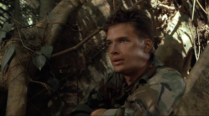 Кадр из фильма Снайпер / American Sniper (1993)