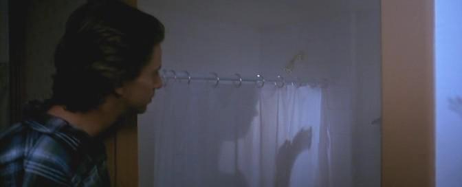 Кадр из фильма Травма / Trauma (1993)