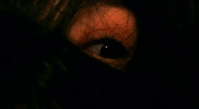 Кадр из фильма Красный глаз / Redeu ai (2005)