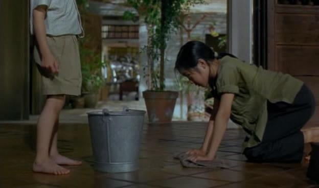 Кадр из фильма Аромат зеленой папайи / Mùi du du xanh (1993)