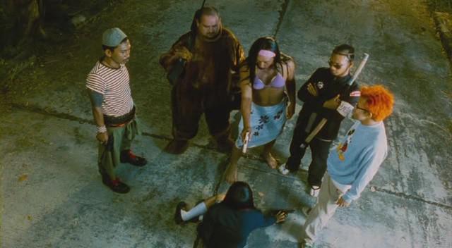 Кадр из фильма Войны атипичной пневмонии: Бангкокский зомби-кризис / Khun krabii hiiroh (2004)