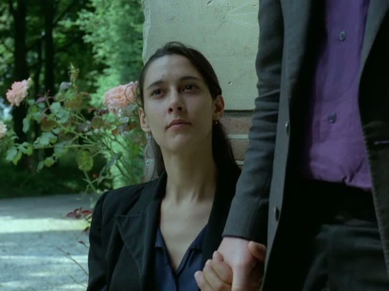 Кадр из фильма Увы, мне... / Hélas pour moi (1993)
