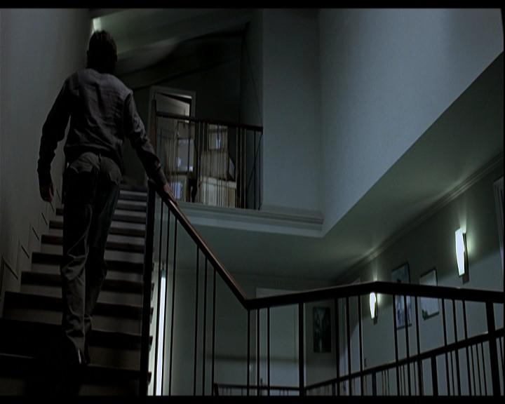 Кадр из фильма Незваный гость / El habitante incierto (2004)