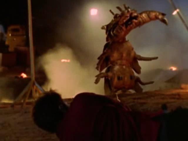 Кадр из фильма Сороконожка / Centipede! (2004)