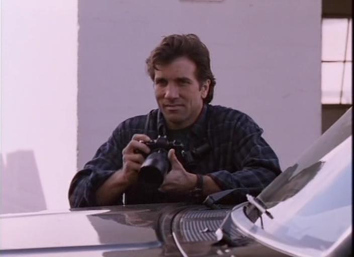Кадр из фильма Полицейский вне закона / Martial Outlaw (1993)