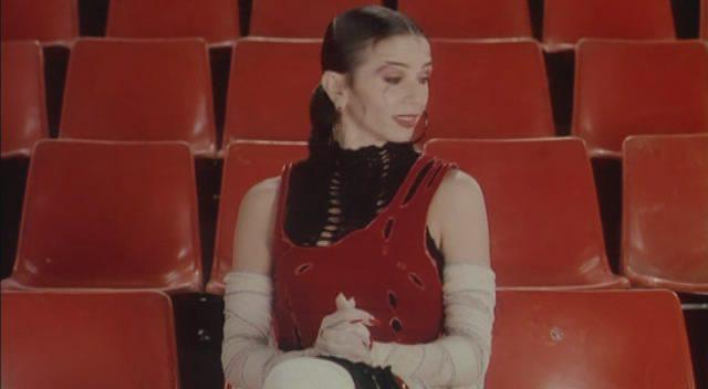 Кадр из фильма Кика / Kika (1993)