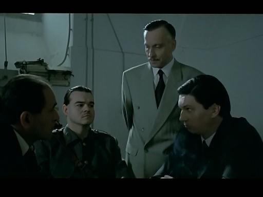 Кадр из фильма Непогребенный / A temetetlen halott (2004)