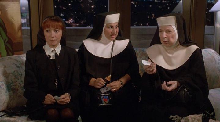 Кадр из фильма Сестричка, действуй 2 / Sister Act 2: Back in the Habit (1993)