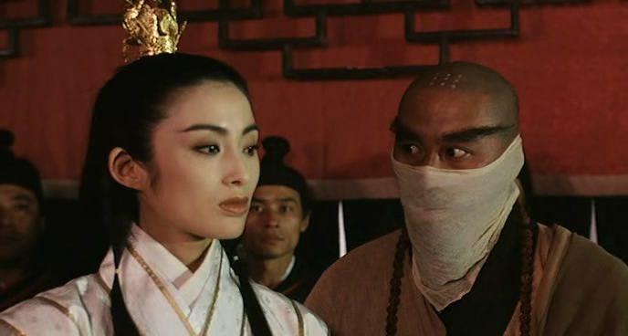 Кадр из фильма Служители зла / Yi tin to lung gei: Moh gaau gaau jue (1993)