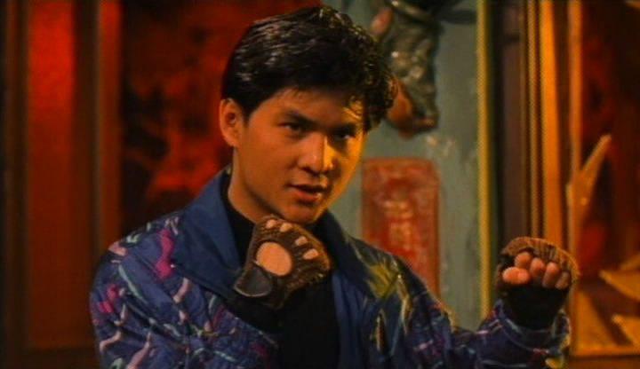 Кадр из фильма Есть сэр! / Shen tan Power zhi wen mi zhui xiong (1994)