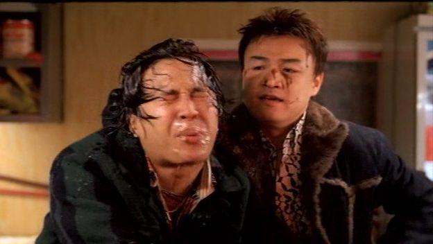Кадр из фильма Два друга / Tu gaijeu (2004)