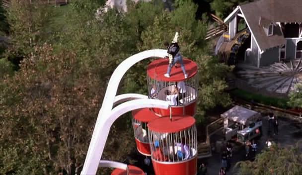Кадр из фильма Полицейский из Беверли-Хиллз 3 / Beverly Hills Cop III (1994)