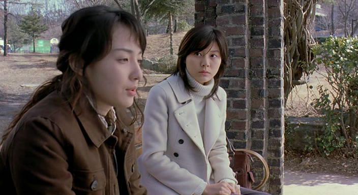 Кадр из фильма Привидение (Мёртвый друг) / Ryeong (2004)