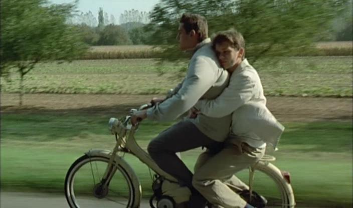 Кадр из фильма Дикий тростник / Les roseaux sauvages (1994)
