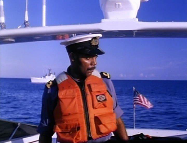 Кадр из фильма В открытом море / The Crew (1994)