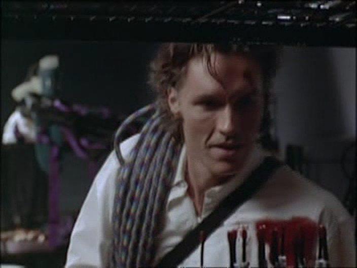 Кадр из фильма Психопат Джек / Crackerjack 3 (1994)