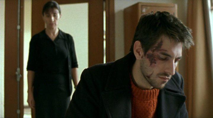 Кадр из фильма Вышивальщицы / Brodeuses (2004)