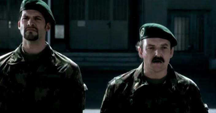 Кадр из фильма Армейский пирог / Achtung, fertig, Charlie! (2004)