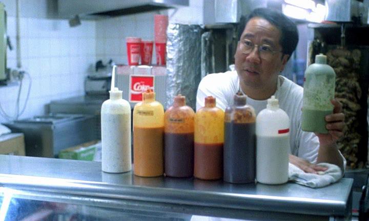Кадр из фильма Чунгкингский экспресс / Chung Hing sam lam (1994)
