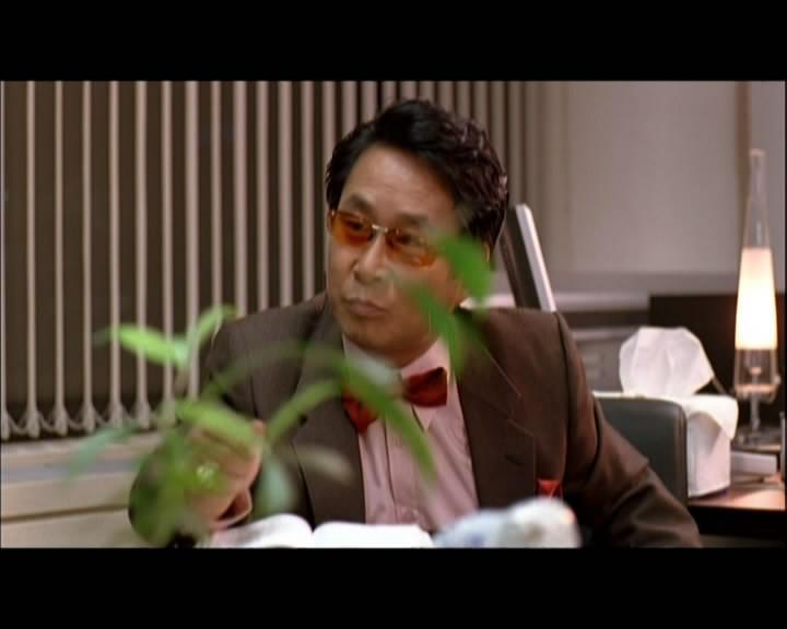 Кадр из фильма Король клетки / Clementine (2004)