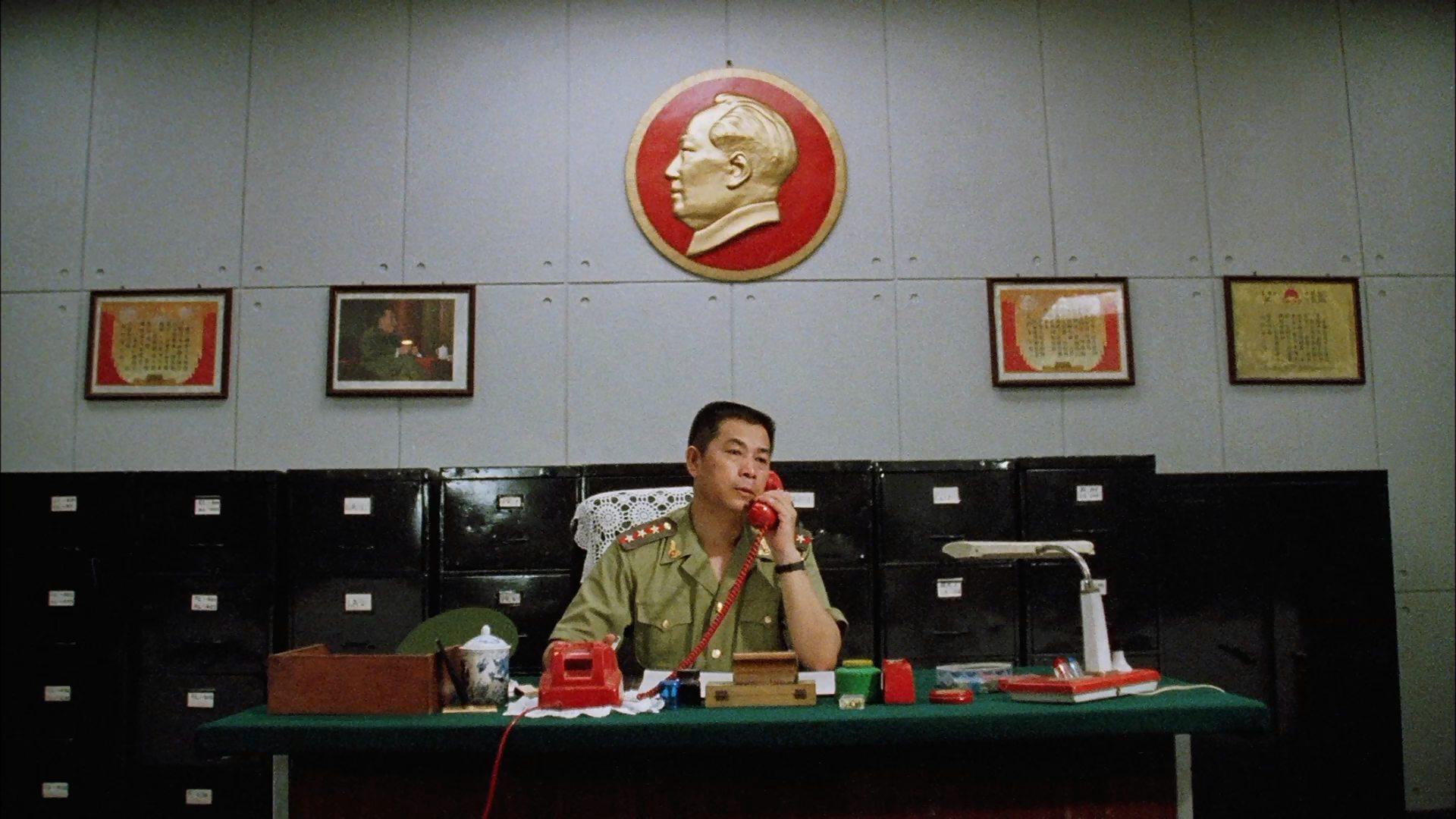 Кадр из фильма Из Китая с любовью / Gwok chaan Ling Ling Chat (1994)