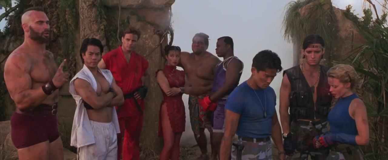 Кадр из фильма Уличный боец / Street Fighter (1994)