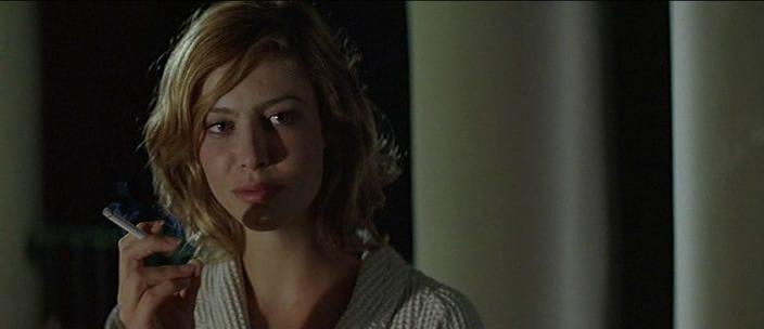 Кадр из фильма Странное преступление / Sotto falso nome (2004)