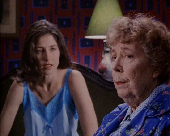 Кадр из фильма Жизнь в забвении / La Môme (1995)