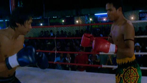 Кадр из фильма Прекрасный боксер / Beautiful Boxer (2004)