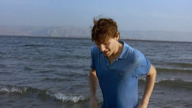 Кадр из фильма Прогулки по воде / Walk on Water (2004)