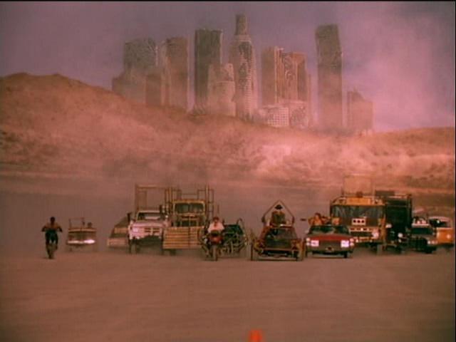 Кадр из фильма Стальная граница / Steel Frontier (1995)