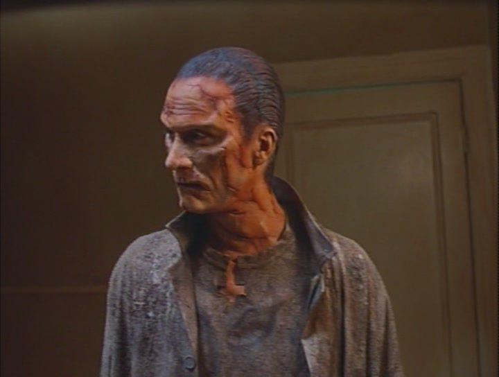 Кадр из фильма Песочный человек / Sleepstalker (1995)
