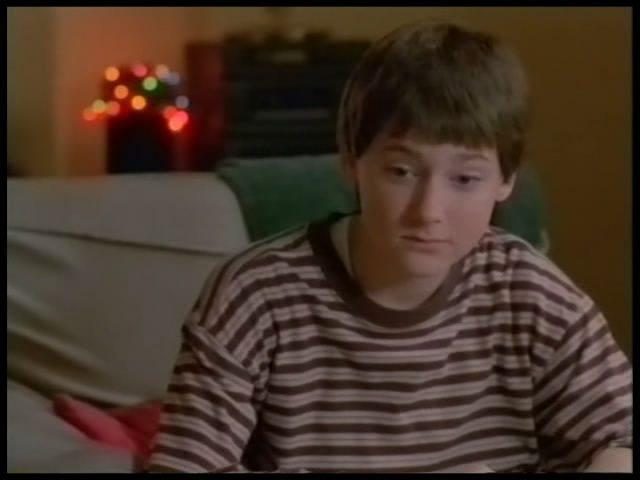 Кадр из фильма Рождественские каникулы 2: Приключения кузена Эдди на необитаемом острове / Christmas Vacation 2: Cousin Eddie's Island Adventure (2003)