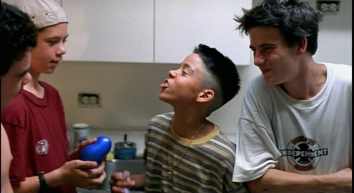 Кадр из фильма Детки / Kids (1995)