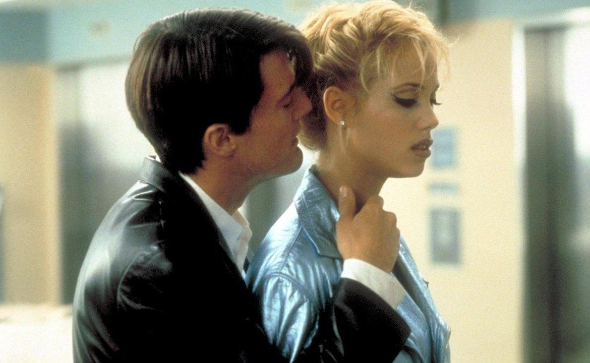 Кадр из фильма Шоугёлз / Showgirls (1995)