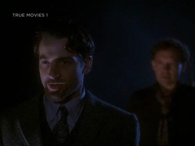 Кадр из фильма Голоса из запертой комнаты / Voices (1995)