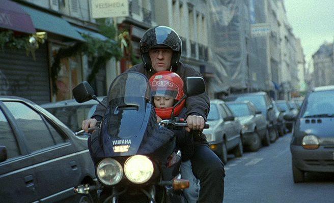 Кадр из фильма Сорванец / Le garçu (1995)