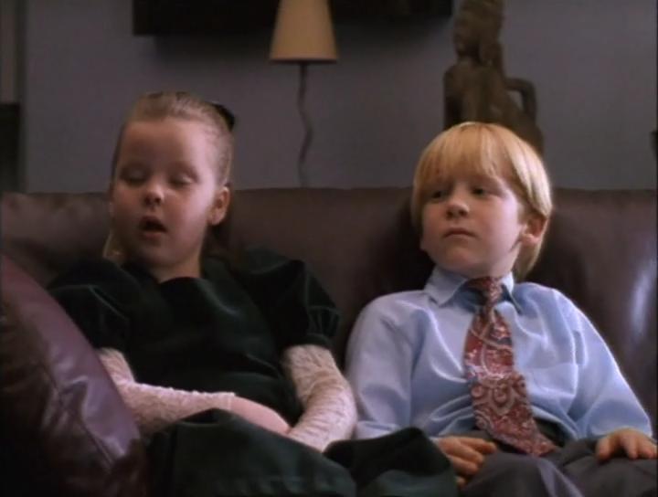 Кадр из фильма Возьми ребенка напрокат / Rent-a-Kid (1995)