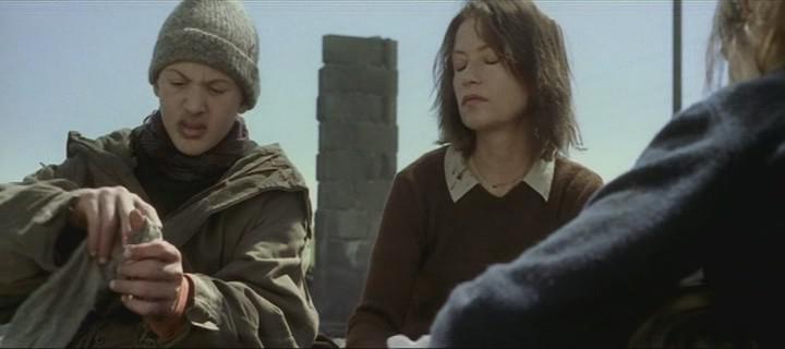 Кадр из фильма Время волков / Le temps du loup (2003)
