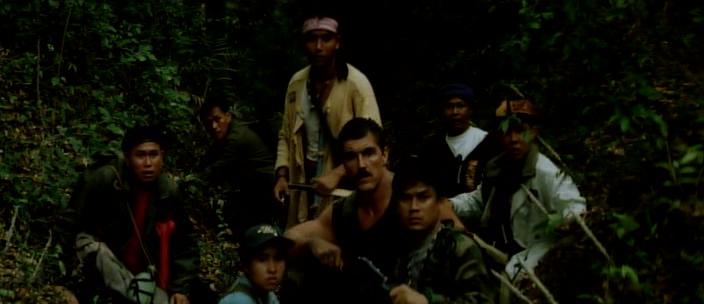Кадр из фильма Битва воина / Nuk soo dane song kram (1996)