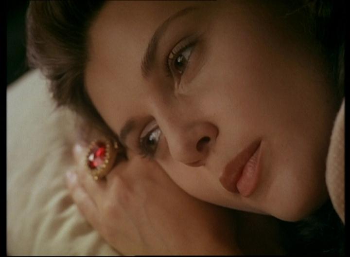 Кадр из фильма Ализея и прекрасный принц / Sorellina e il principe del sogno (1996)
