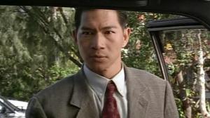 Кадры из фильма Первый удар / Ging chaat goo si 4: Gaan dan yam mo (1996)